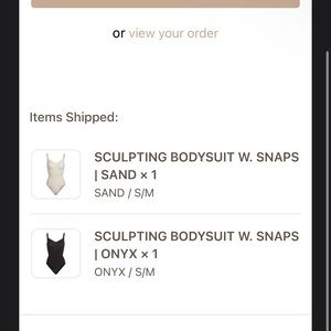 SKIMS SCULPTING BODYSUIT W. SNAPS | SAND